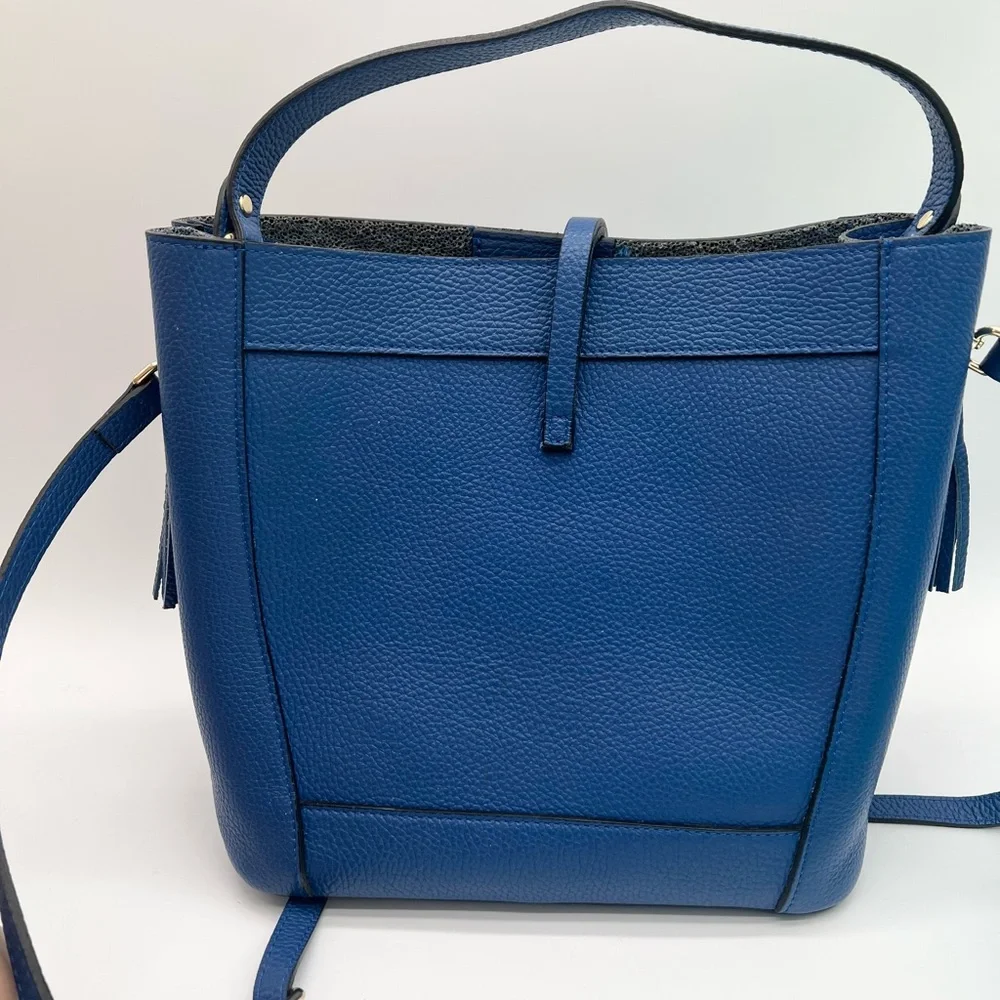 🔴🆑Authentic VALENTINO Blue / Navy Leather Tote Bag / Crossbody 🆑🔴 - Picture 4 of 10